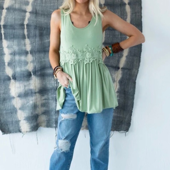 Never worn Three Bird Nest mint green boho top - Picture 4 of 4
